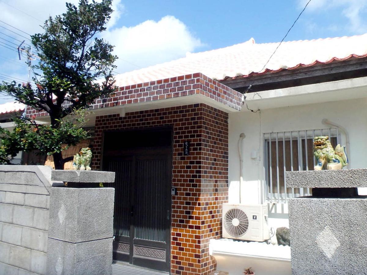 石垣島 一棟貸切りのお宿 ちゅら赤瓦 Ishigaki  Exterior photo