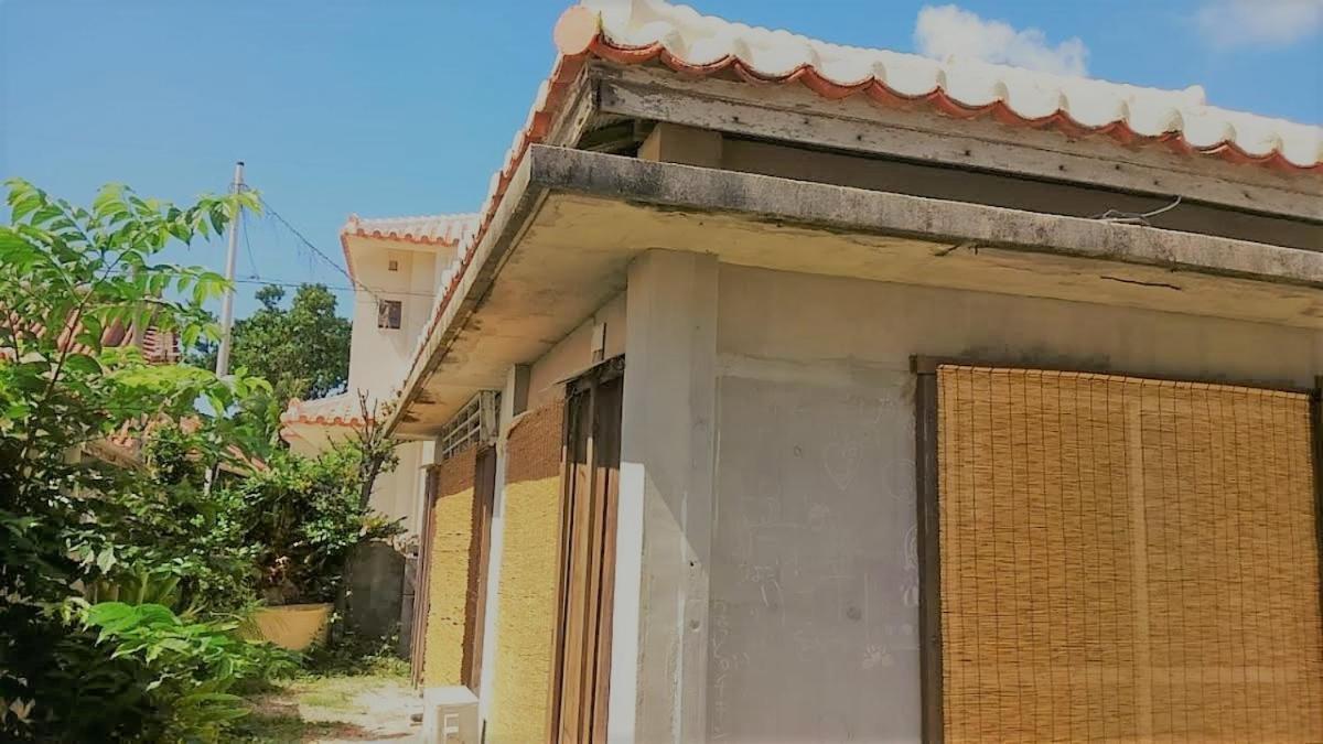 石垣島 一棟貸切りのお宿 ちゅら赤瓦 Ishigaki  Exterior photo